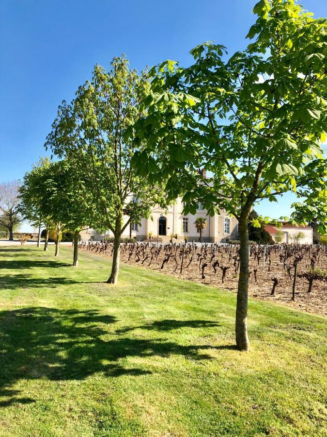 Hotel Particulier Chateau Des Marais Proximite Et Vue Sur Le Lac De Grand Lieu Saint-Philbert-de-Grand-Lieu Exterior foto