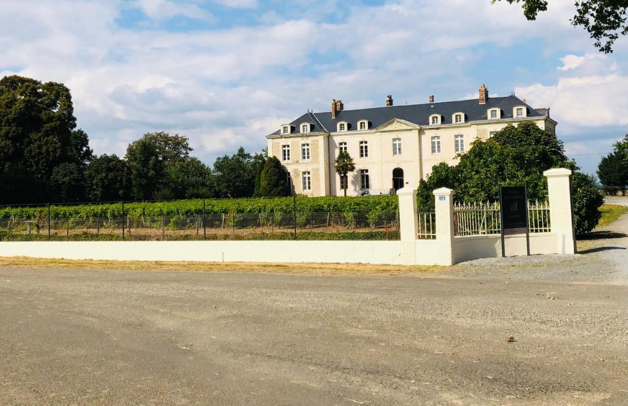 Hotel Particulier Chateau Des Marais Proximite Et Vue Sur Le Lac De Grand Lieu Saint-Philbert-de-Grand-Lieu Exterior foto