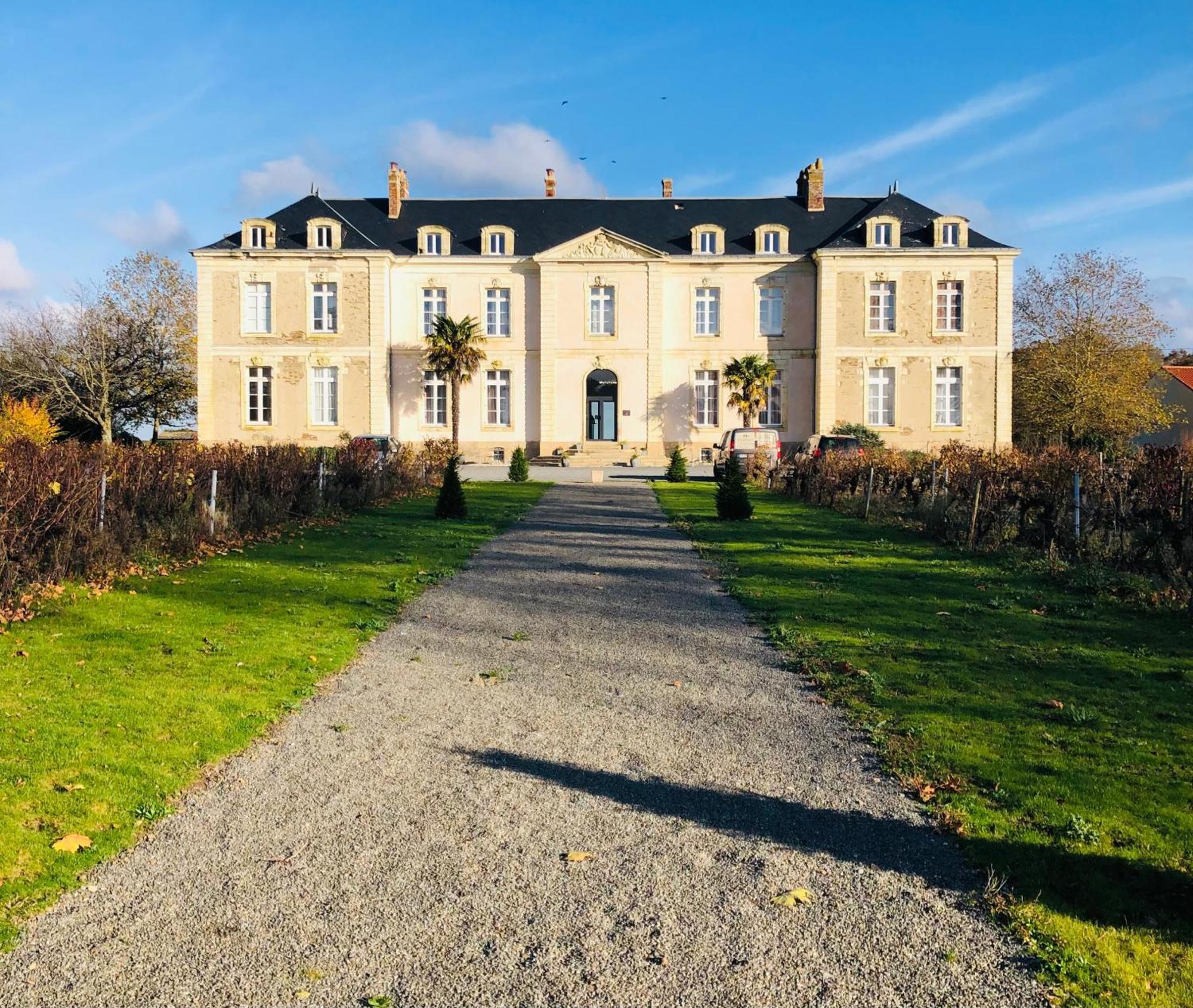 Hotel Particulier Chateau Des Marais Proximite Et Vue Sur Le Lac De Grand Lieu Saint-Philbert-de-Grand-Lieu Exterior foto